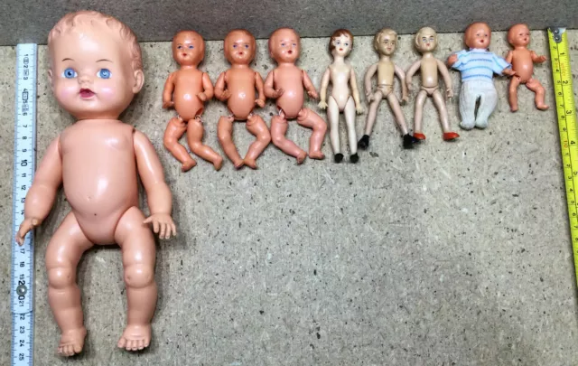 Konvolut 9 alte Puppen Babys kl. Püppchen ARI E.S. Germany Biegepuppen Schleich