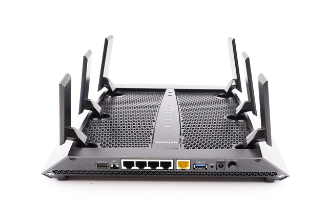 Netgear X6S Nighthawk R8000P router WLAN AC4000 Tri-Band, 4000 Mbps