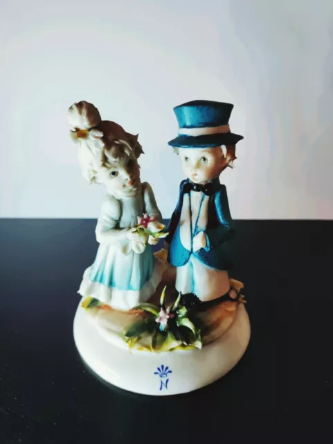 RARE Capodimonte by Quio Pezzoto Porcelain Boy and Girl Top Hat Figurine Tall