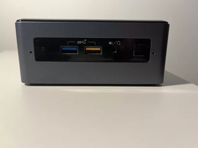 Intel NUC NUC8i5BEH2 i5-8259U - 16 GB - SSD Crucial MX500 M.2 1TB + Win 11