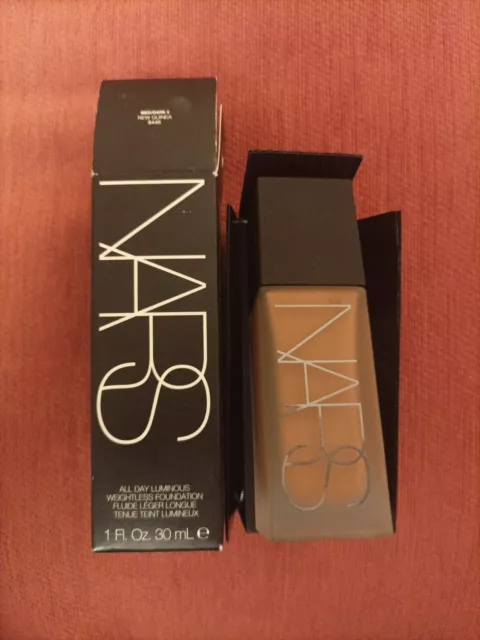 NARS Ganztägig leuchtende schwerelose Foundation Neuguinea med/dunkel 5 6446 neu