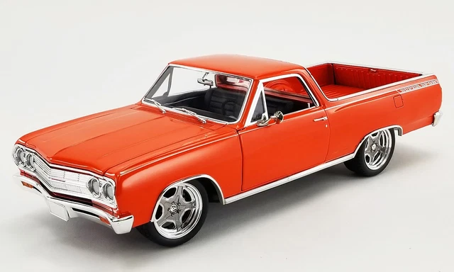 1:18 scale 1965 Chevrolet El Camino Custom Cruiser Die-cast Model - A1805412