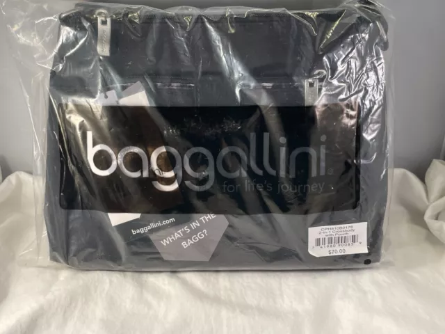 NWT BAGGALINI 2 in 1 Crossbody with Pouch, Black