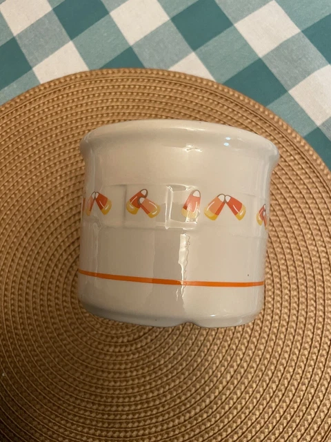 Longaberger Pottery Heirloom Ivory Candy Corn 1 Pt Crock   Used.