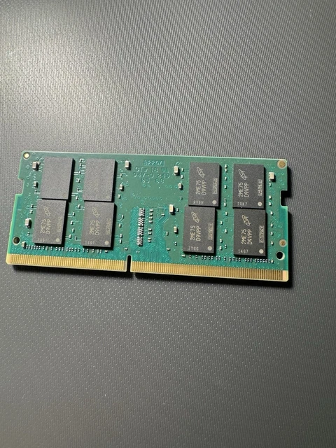 Memoria RAM Crucial de 16GB - CT16G4SFD824A