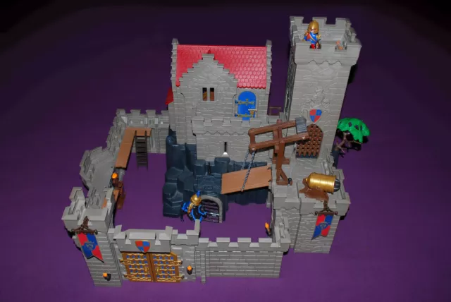 Playmobil - Château des chevaliers du Lion Impérial