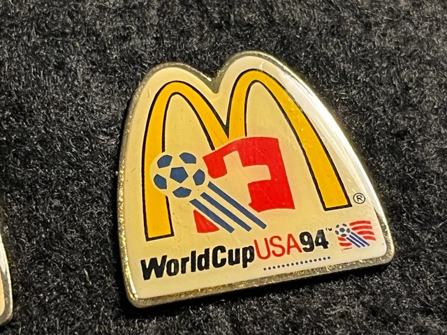 Pin’s Football Coupe Du Monde USA 94 – CBH Paris – Métal – Occasion