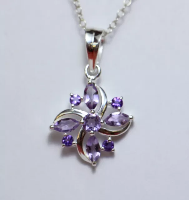 Edler 0,8 Carat Amethyst Anhänger 925 Silber Collier Kette  Anhänger violett