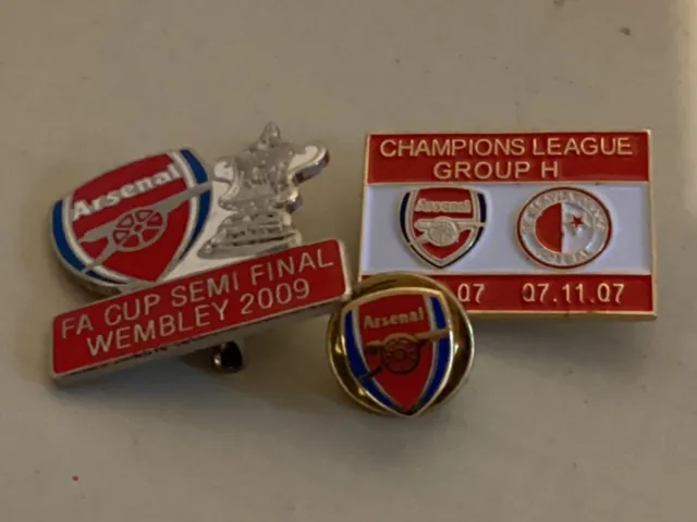 Arsenal football club  Collection of 3 enamel pin badges, rare collectors items!