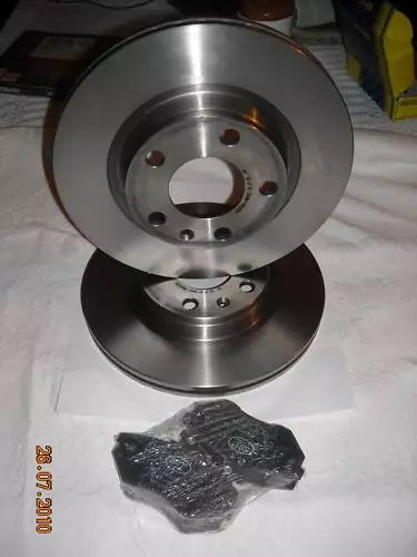 FRENI ANT. dischi + pastiglie per AUDI A4 B5