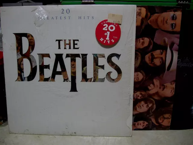 The Beatles 20 Greatest Hits Vinyl Record Album LP Capitol 1982 SV-12245 VG++