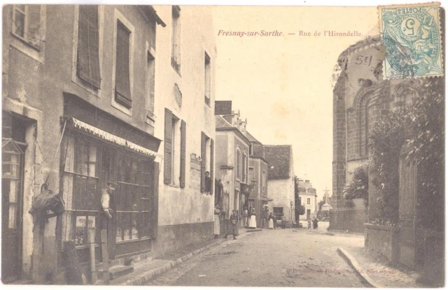 MAYET - SARTHE - CPA 72 - rue de la Gare animée (decollée en haut ) EUR 6,00 - FR