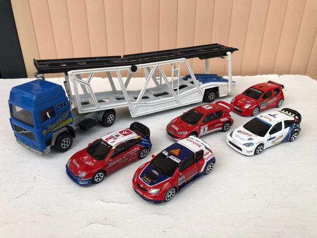 Lot de voitures Majorette, serpent Extranimals + Toyota 2011 Monster Truck