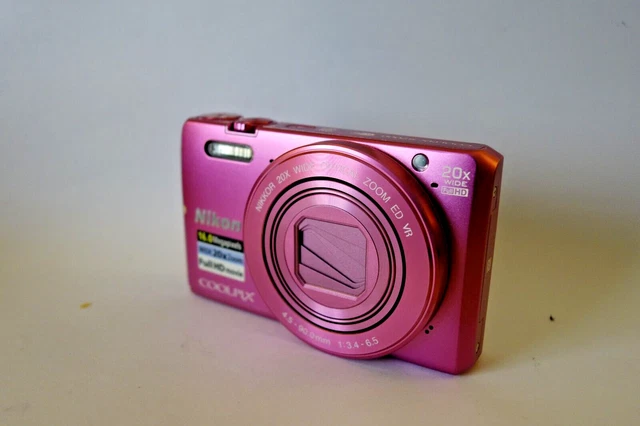 Nikon Coolpix S7000 16Mp Compact digital Camera 20X Zoom Pink (Inc. 24% VAT)
