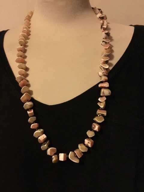 Collier Vintage En Perles De Nacre Coloré - Longueur 74 Cm - Très Bon état, Parfait Pour Un Look Bohème