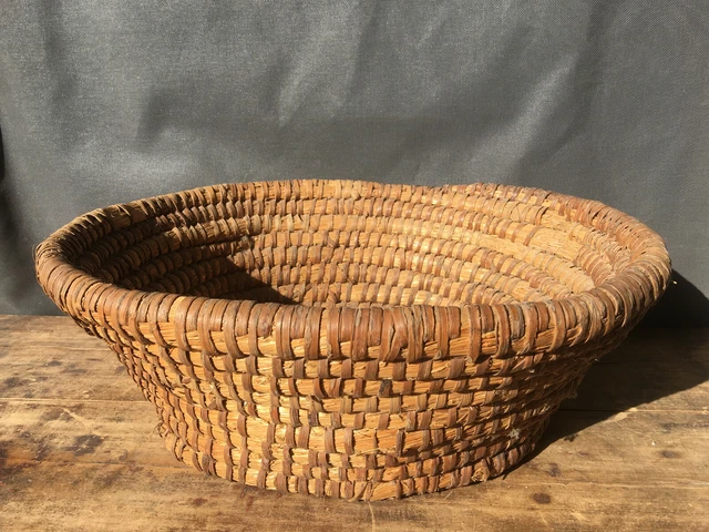 Ancien panier à pain, vieille boulangerie, en osier tressé french antique