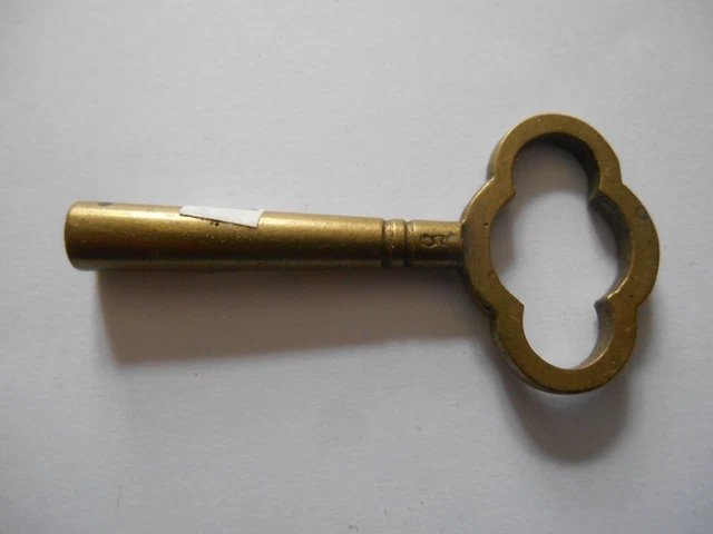Ancienne Pendulette D'officier En Laiton Horloge Pendule De Voyage Doree Old Clock