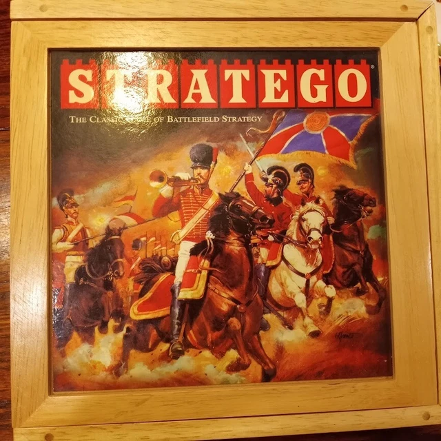 STRATEGO Board Game Milton Bradley Nostalgia Series Wooden Box Complete (41)