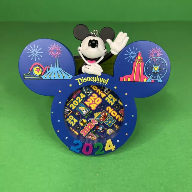 NEW! DISNEY PARKS 2024 Disneyland Mickey Mouse Photo Frame Christmas