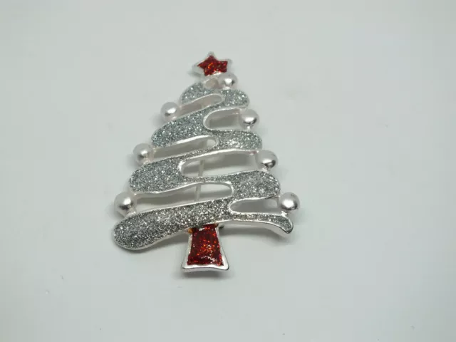 Beautiful Brooch Pin Christmas Tree Silver Tone Matte Finish Red Silver Glitter