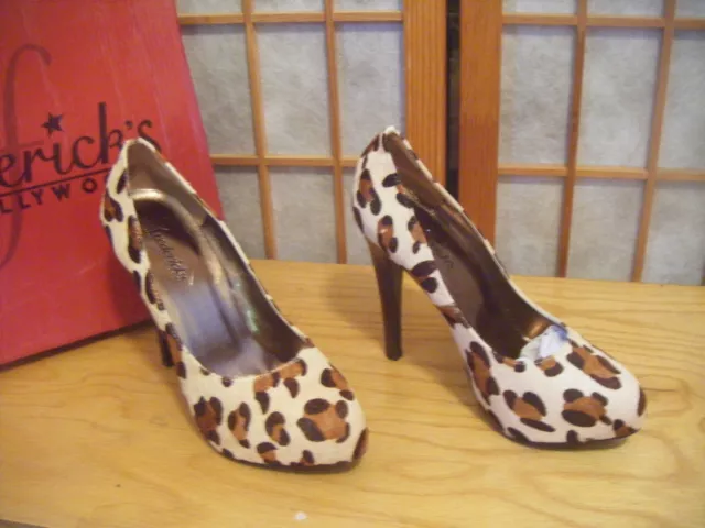 Vintage 8 Fredericks Of Hollywood Animal Fur Printed Covered Platform High Heels