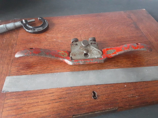 Vintage Original Record A151 Flat Sole Iron adjustable spoke shave. 4