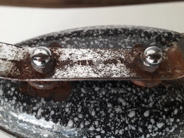 Cuisinière à Pétrole Pied Selle