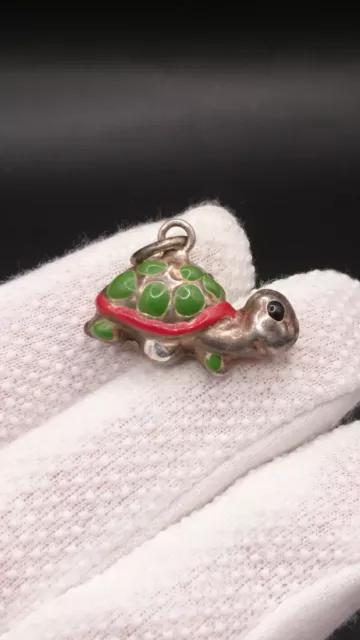 Vintage/Antique Silver Enamelled Turtle Pendant/Charm . 🇬🇧 Green Enamel.