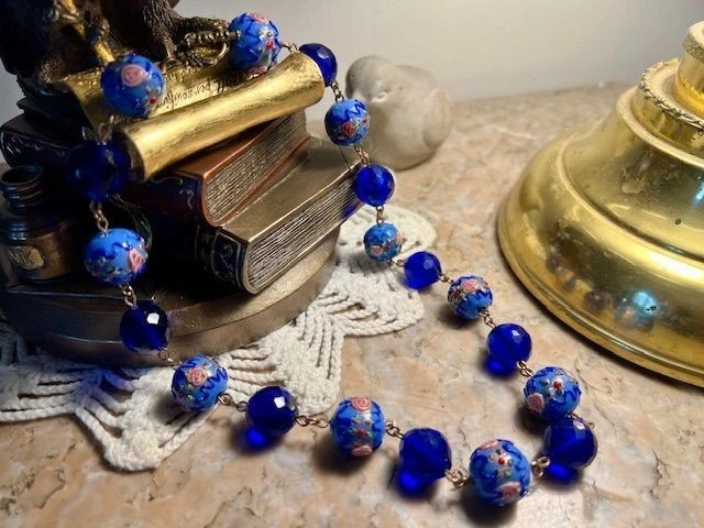 Ancien Collier De Perles De Culture Avec Fermoir En Or - Boîte Du Damas, Occasion