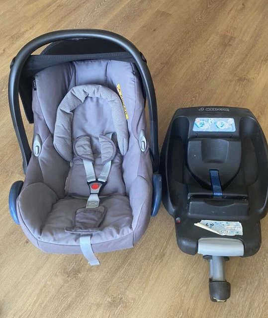 Maxi Cosi Cabriofix Car Seat With Isofix Base 0-13 Kg + Bugaboo Cameleon Adapt