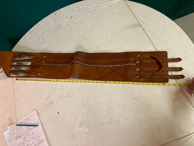 Vtg RARE 7 1/4" wrestling kidney motorcycle riding studded conchos leather belt 2