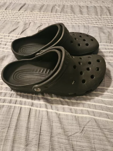 Crocs Classic Clogs Unisex Shoes Ultra Light Black Sandals Mens 8 Womens 10 3