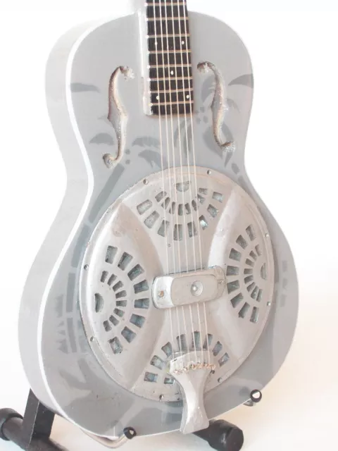 Guitare miniature Dobro de Mark Knopfler- Dire Straits