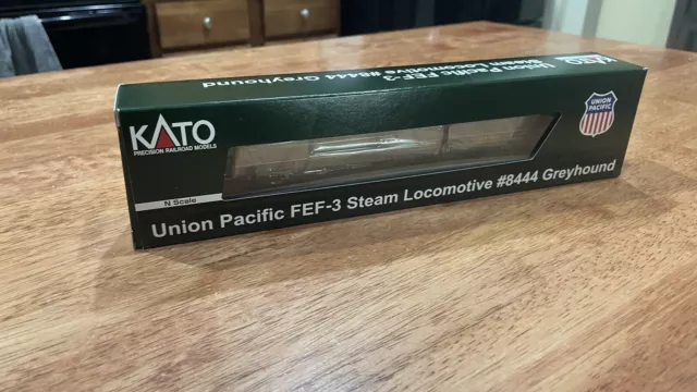 N Scale Kato 126-0403 Union Pacific FEF-3 Steam Locomotive Greyhound #8444 DC