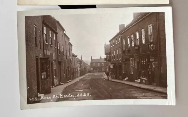 Postcard - Swan St, Bawtry. Doncaster, Yorkshire. Posted 1918 : Real Photo