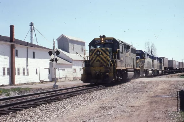 D&H DELAWARE AND HUDSON Railroad Train Locomotive 7405 Original Photo Slide