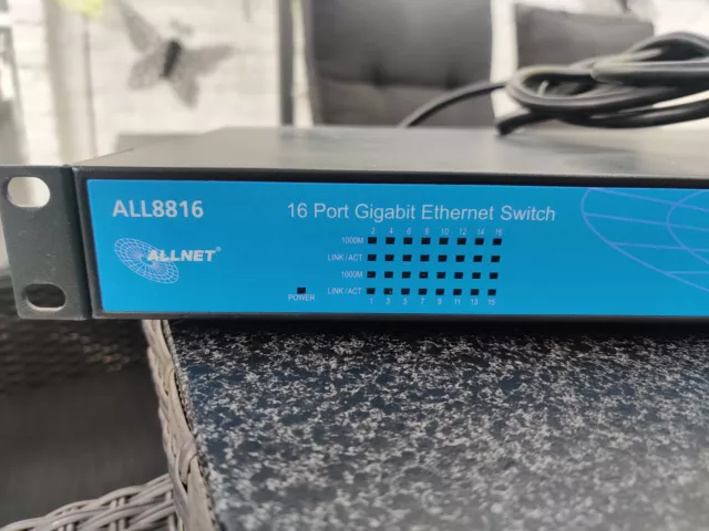 Allnet Gigabit Switch 16 Port - ALL8816. Funktioniert tadellos.