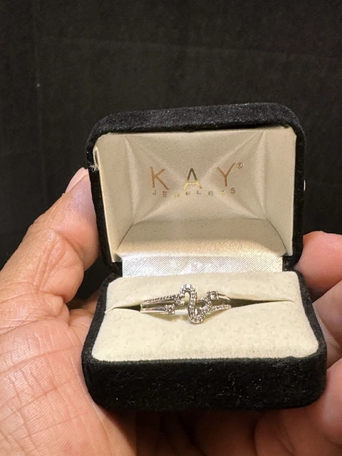 #60)Jane Seymour Sterling Silver 1/8ct Open Hearts Diamond Ring size 9