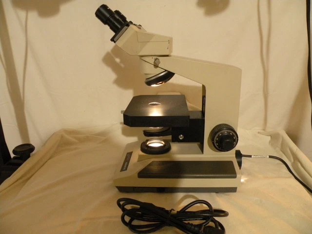 Olympus BH-2 BHTU Microscope Stand, AS IS Olympus BH-2 BHTU Microscope Stand, AS IS