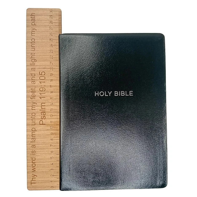 NKJV HOLY BIBLE Reference CenterColumn Giant Print LeatherLook Black