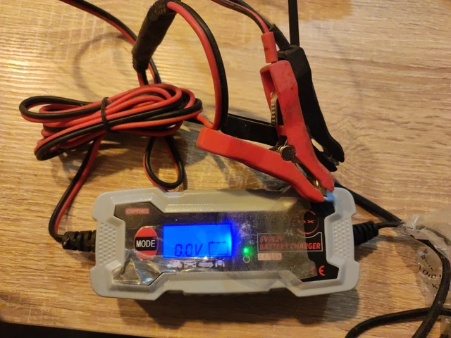 Chargeur Batterie Voiture 12V 6V Ecran LCD Charge Rapide Auto Moto Camion EU