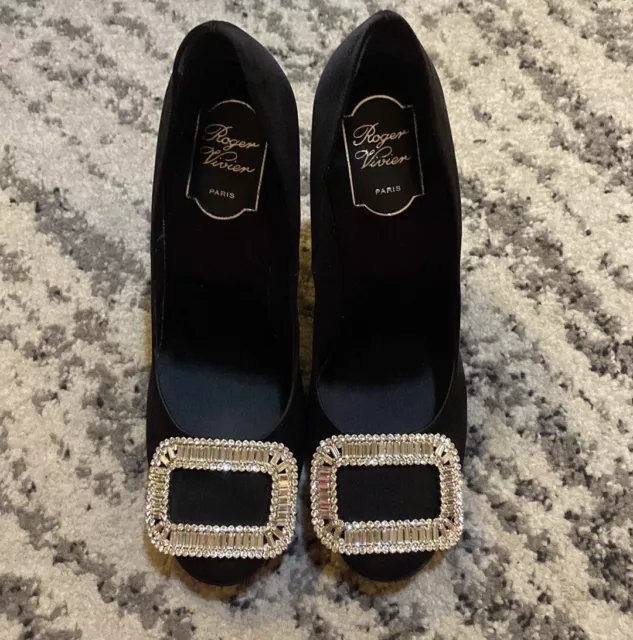 Roger Vivier Belle De Nuit Pumps w/Swarovski® Crystal Buckle Size 39.5