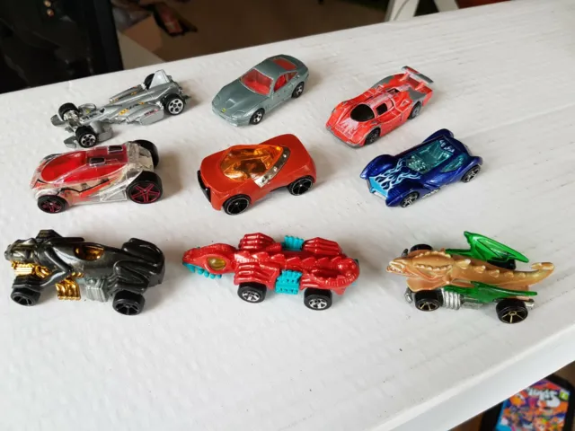 VINTAGE HOTWHEELS COLLECTABLE CARS FROM EARLY 1980's TO EARLY 2000  DRAGON CROC