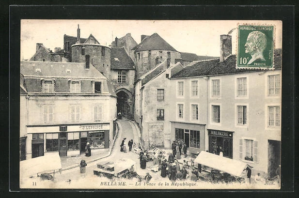 CPA Belleme, La Place de la République