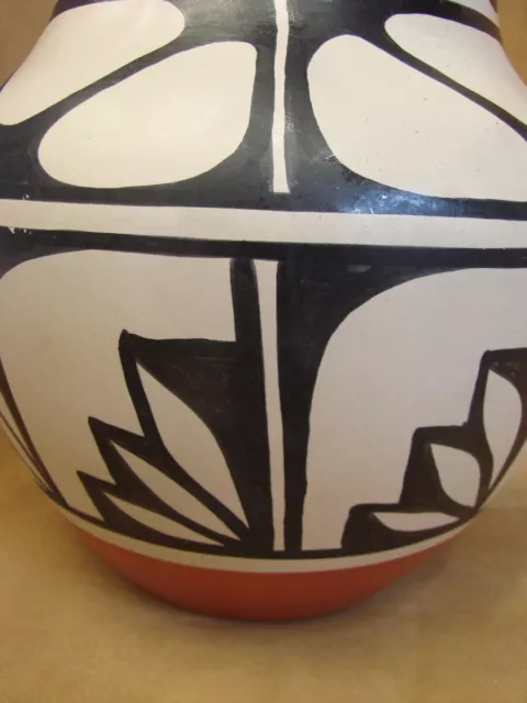 Santo Domingo Kewa Handmade Clay Pottery by Billy Veale 3