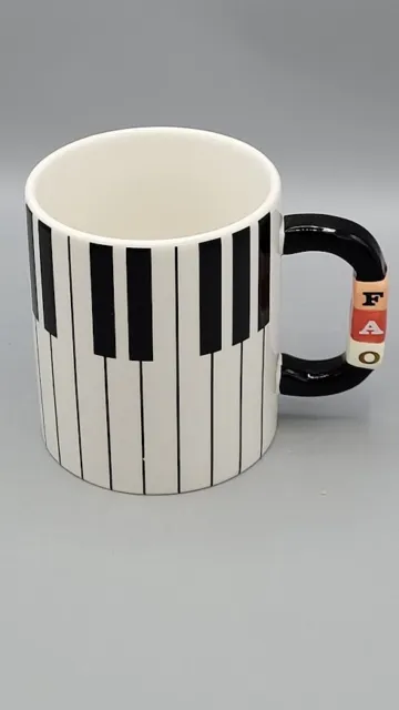 Coffee Mug PIANO Keyboard Design FAO Schwartz Large Preowned Never Used