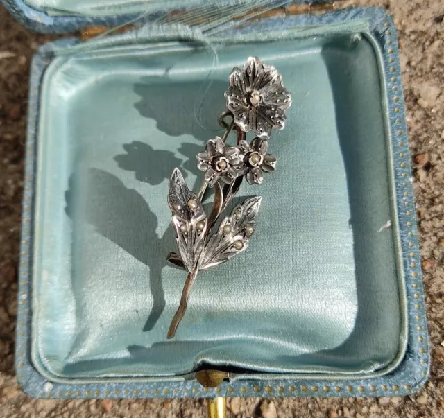 Bijou Broche en argent massif Fleur avec perles Napoléon III et écrin ancien