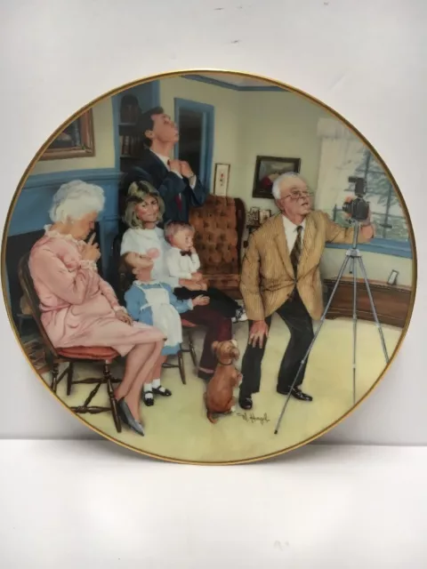 “ Family Portrait” By Michael Hagel- 1985 Plate# 28726 - GORHAM CHINA - 24KT Rim