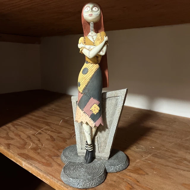 DISNEY EXCLUSIVE NIGHTMARE Before Christmas 1993 Sally Disney Store