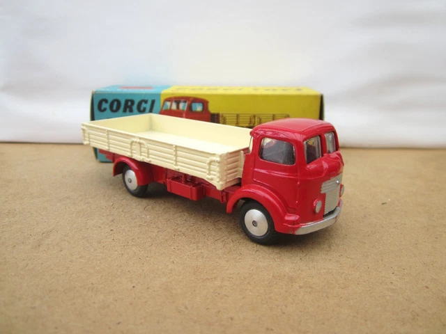 CORGI TOYS★452★COMMER (5ton) Corgi 452, Commer truck - Free Price Guide & Review